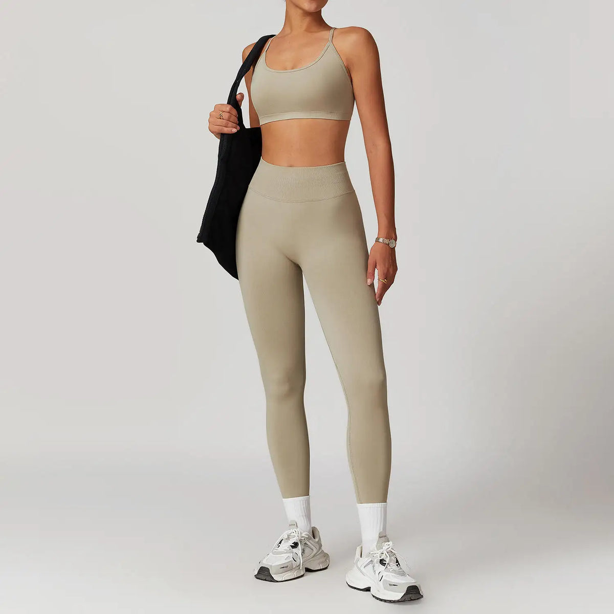 Hot Selling 2024 Women's Compression Scrunch Back Yoga Leggings and Bra Set Seamless Adjustable Breathable and Lightweight