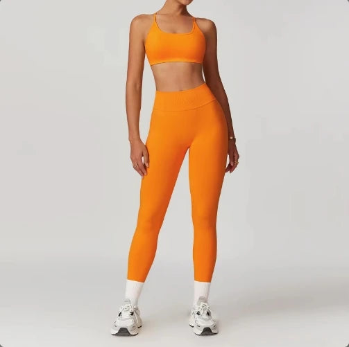 Hot Selling 2024 Women's Compression Scrunch Back Yoga Leggings and Bra Set Seamless Adjustable Breathable and Lightweight